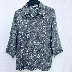 3/4 sleeve button front paisley print blouse.